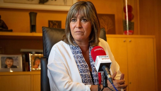 ep lalcaldessa de lhospitalet i presidenta de la diputacio de barcelona nuria marin durant la seva
