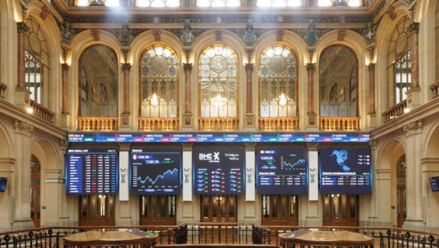 ep paneles del ibex 35 en el palacio de la bolsa a 12 de mayo de 2023 en madrid espana el ibex 35 ha ep paneles del ibex 35 en el palacio de la bolsa a 12 de mayo de 2023 en madrid espana el ibex 35 ha