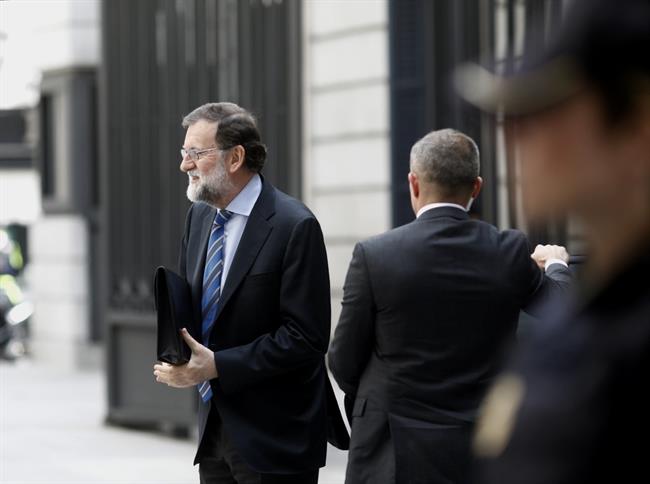Rajoy Llega Al Congreso De Los Diputados Para La Votación De Los Presupuestos | Europa Press ep rajoy llegacongresolos diputadosla votacionlos presupuestos