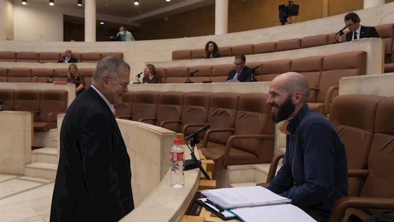 ep reinhard wallman epidemiologo del comite de desescalada de cantabria en el parlamento ep reinhard wallman epidemiologo del comite de desescalada de cantabria en el parlamento