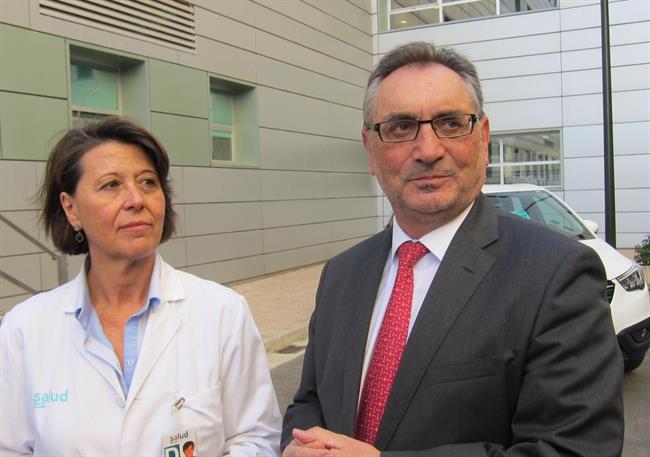 Teresa Antoñanzas, del Miguel Servet, y Antonio Cobo, director de Opel España | EUROPA PRESS ep teresa antonanzas del miguel servet y antonio cobo directoropel espana