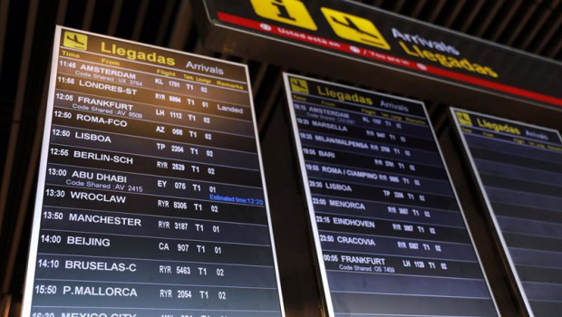 ep un cartel de llegadas de la terminal 1 del aeropuerto de adolfo suarez madrid-barajas