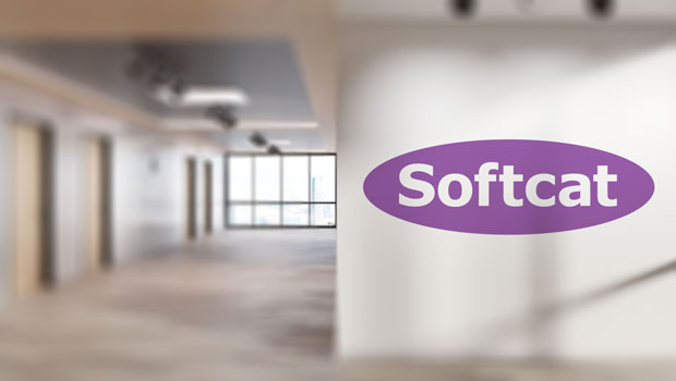 dl softcat software tecnología sistemas informáticos recursos humanos capital reclutamiento soluciones logo oficina ftse 250