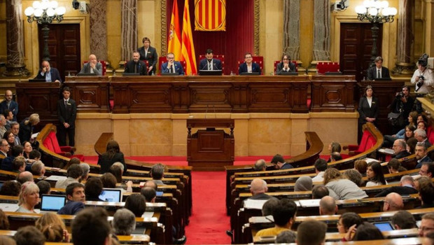 ep av- parlament pidetorra convocar eleccionessometerseuna cuestion de
