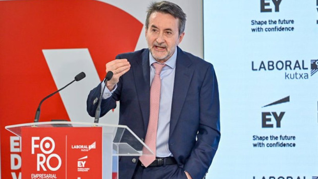 ep el consejero delegado de repsol josu jon imaz interviene durante el xviii foro empresarial de ep el consejero delegado de repsol josu jon imaz interviene durante el xviii foro empresarial de