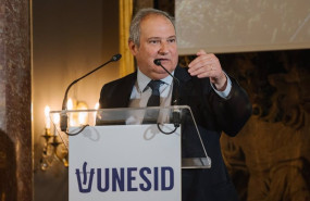 ep el ministro de industria y turismo jordi hereu durante la junta general de unesid
