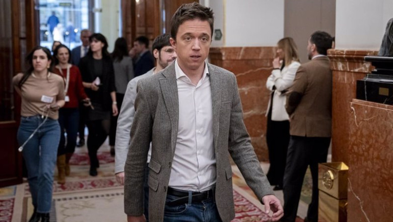 ep el portavoz de sumar en el congreso inigo errejon a su llegada a una sesion plenaria en el ep el portavoz de sumar en el congreso inigo errejon a su llegada a una sesion plenaria en el