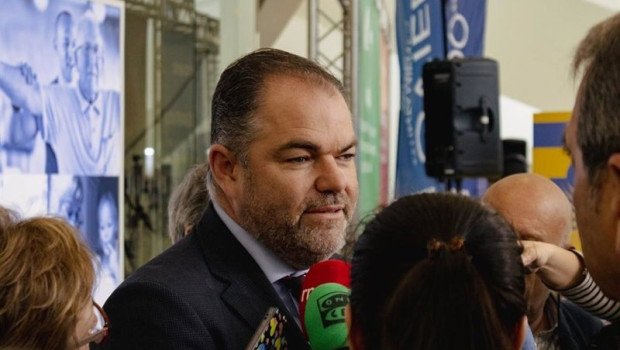 ep el presidente de la camara de comercio de oviedo carlos paniceres