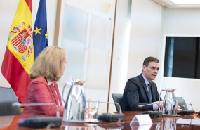 ep el presidente del gobierno pedro sanchez y la vicepresidenta tercera de asuntos economicos y