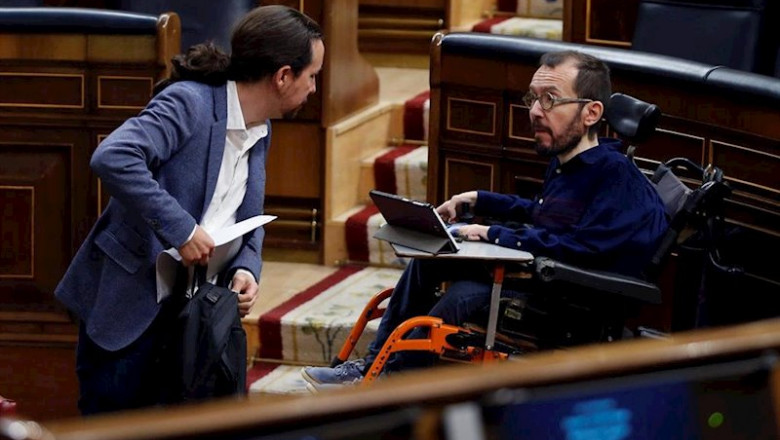 ep el vicepresidente segundo del gobierno pablo iglesias i conversa con el portavoz de unidas