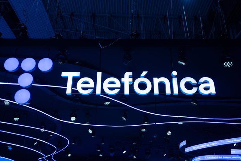 La CNMC multa a Telefónica con 6 millones por incumplir acuerdos tras comprar DTS
