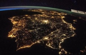 ep imagenla iluminacion nocturnala peninsula iberica tomadala iss