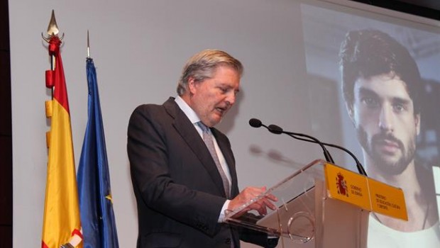 ep inigo mendezvigola presentacionla campanala pirateria