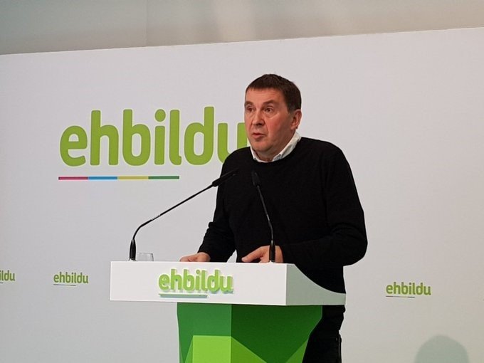 https://img.s3wfg.com/web/img/images_uploaded/5/b/ep_las_bases_de_eh_bildu_decidiran_entre_el_2_y_el_3_de_enero_si_la_coalicion_se_abstiene_en_la.jpg