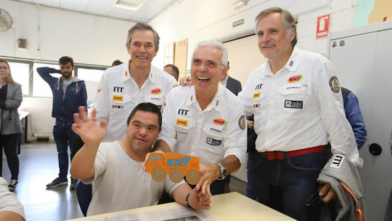 Los pilotos del KH-7 Epsilon Team (Juvanteny, Criado y Domènech) en la sede de la Fundació Privada Vallès Oriental | MEDIAGÉ COMUNICACIÓN ep los pilotos del kh-7 epsilon team juvanteny criado y domnech en la sede de la fundacio privada