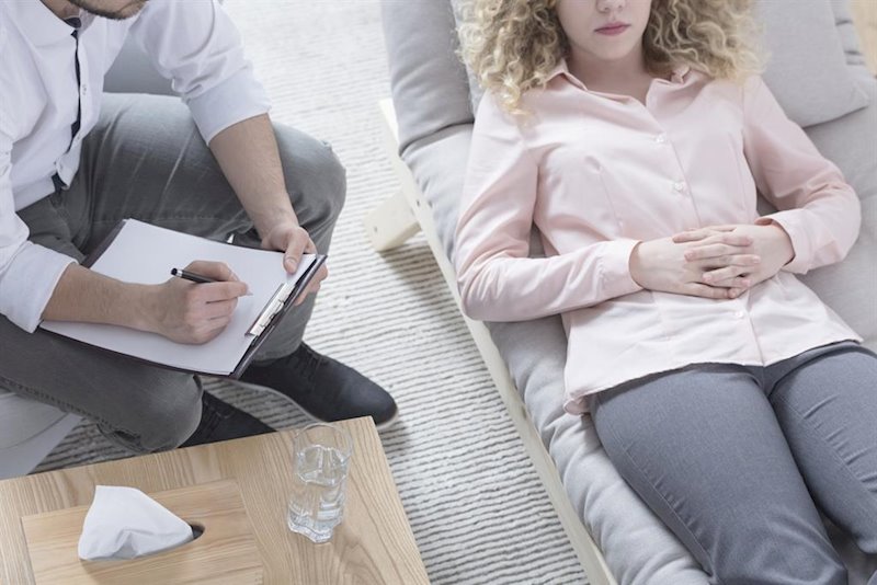 Psicólogo, psiquiatra, hipnosis | ISTOCK - Archivo ep psicologo psiquiatra hipnosis