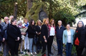 ep susana diaz visitamonolitofundadorpsoe pablo iglesias en ferrol