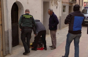 ep un cerrajero abre el domicilio en el que estaba atrapada una mujer de 96 anos en marcilla