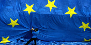 europe zone euro commission europeenne bruxelles drapeau etoiles flag 20210922191116 europe zone euro commission europeenne bruxelles drapeau etoiles flag 20210922191116
