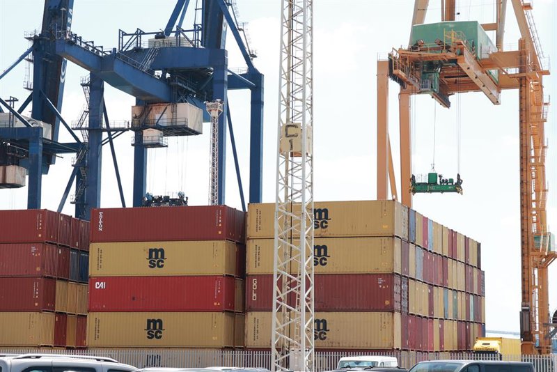 El déficit comercial sube casi un 52% en los nueve primeros meses, con 41.107 millones