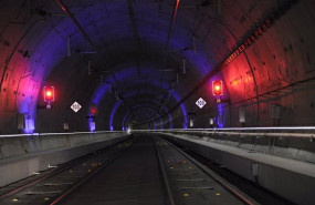 ep archivo   interior del tunel de alta velocidad atocha chamartin
