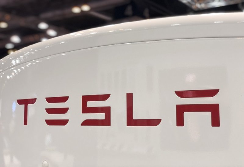 Tesla cae tras sus cuentas: el beneficio decepciona a pesar de la mejora de los ingresos