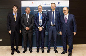 ep asistentes de la conferencia mantener el rumbo en tiempos turbulentos viejos y nuevos retos para