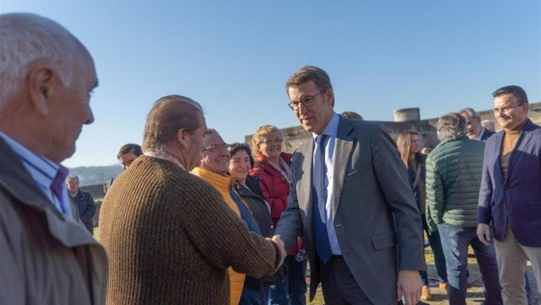 ep el candidato del ppdeg a la reeleccion alberto nunez feijoo participa en un acto en salvaterra de