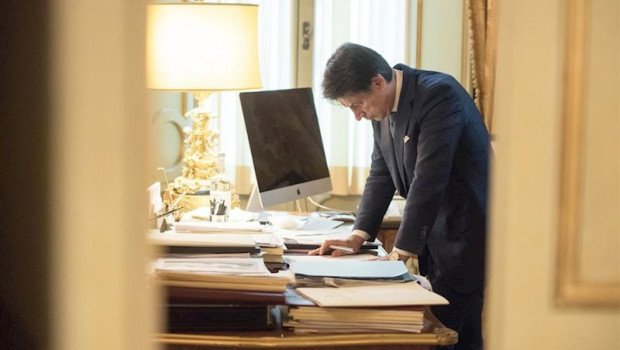 Giuseppe Conte: 'Risk of failure is real' | GOBIERNO ITALIANO ep el primer ministro italiano giuseppe conte 20200330135411