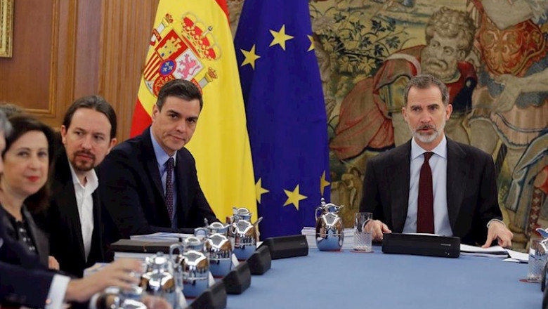 El vicepresidente segundo y ministro de Derechos Sociales y Agenda 2030, Pablo Iglesias; el presidente del Gobierno, Pedro Sánchez y la ministra de Hacienda, María Jesús Montero | Pool ep el vicepresidente segundo y ministro de derechos sociales y agenda 2030 pablo iglesias el