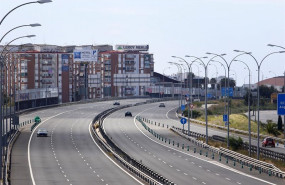 ep la a-7 en malaga sin trafico por el estado de alarma decretado por el gobierno por la pandemia de