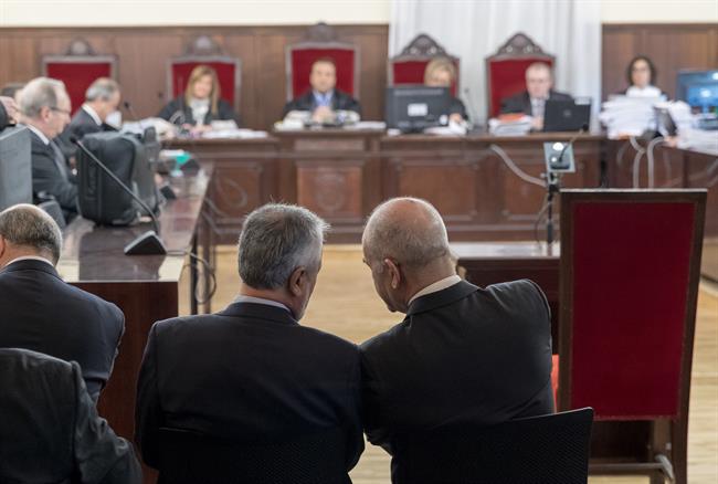 Manuel Chaves y José Antonio Griñán en el juicio por los ERE | POOL ep manuel chavesjose antonio grinanjuiciolos ere 20180130160102