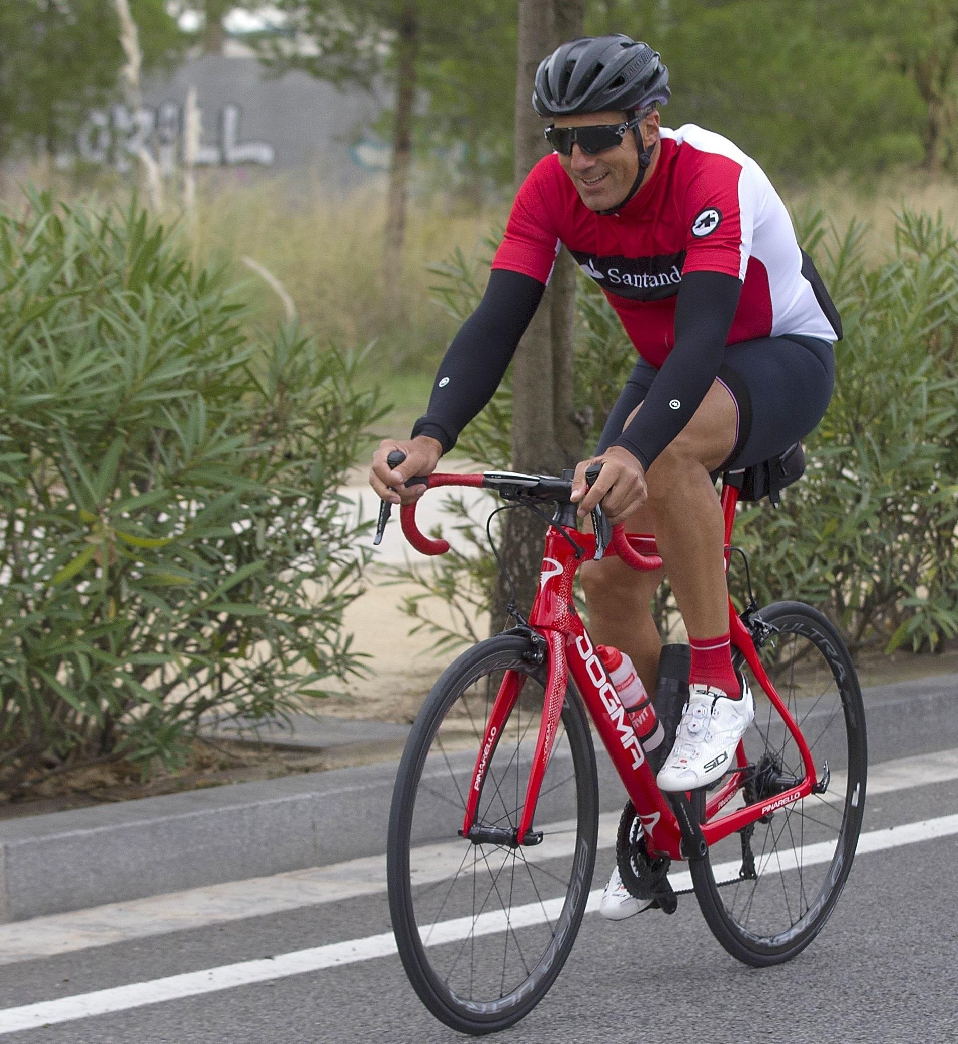 Miguel Indurain en el Clinic para prensa de Banco Santander | ZUERAS/BANCO SANTANDER ep miguel indurainclinicprensabanco santander