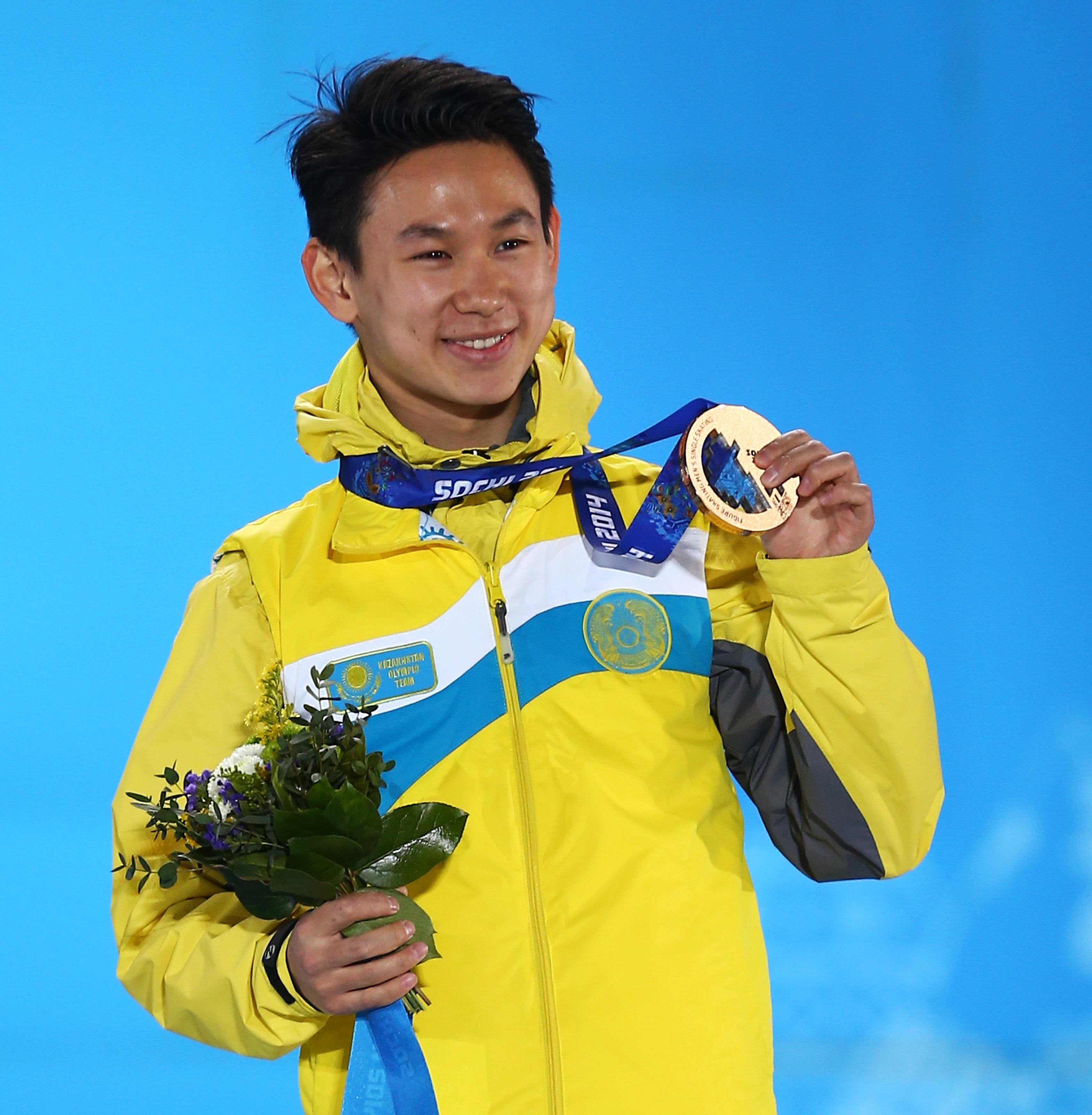 ep patinador denis tensu broncesochi 2014
