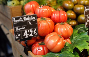 ep tomates en un supermercado de carrefour