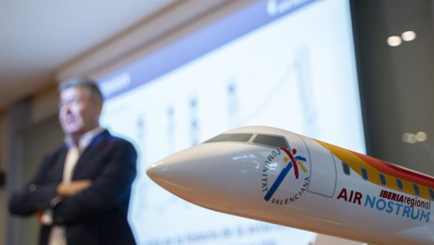 ep archivo   imagen de archivo de una maqueta de un avion de air nostrum durante una presentacion de