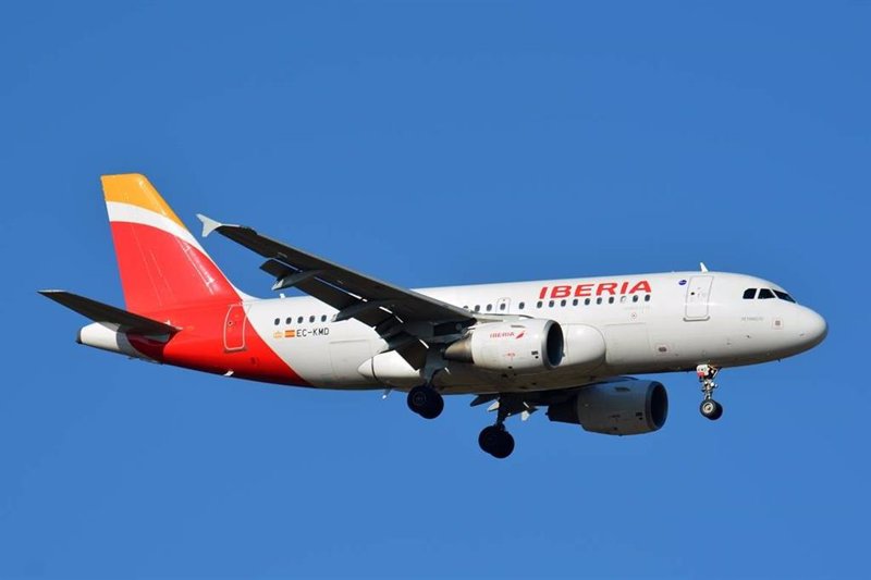 Barclays, sobre Iberia: recuperará pasajeros a partir de junio y de forma prudente