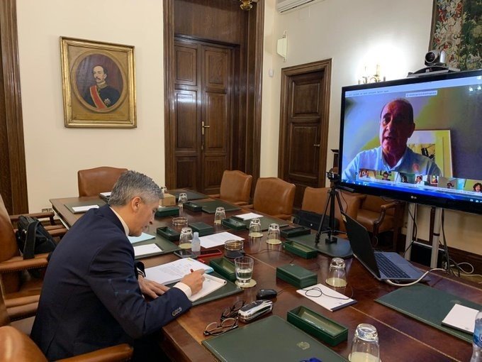 ep el ministro del interior fernando grande-marlaska se reune con su equipo entre ellos el director