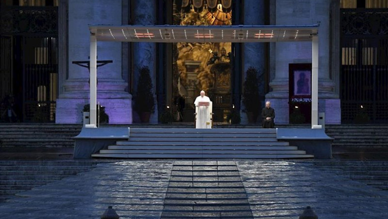 ep el papa el pasado viernes durante la bendicion extraordinaria urbi et orbi 20200401135003 ep el papa el pasado viernes durante la bendicion extraordinaria urbi et orbi 20200401135003