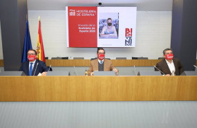 ep el presidente de la ceoe antonio garamendi el presidente de hosteleria de espana jose luis yzuel