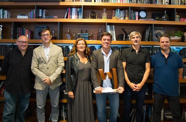 Entrega del premio. | EUROPA PRESS ep entregapremio