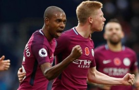 ep fernandinhode bruyne manchester city