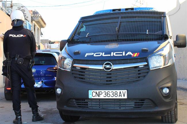 La Policía Nacional Detiene A Tres Individuos Como Presuntos Autores De Una Tent | POLICÍA DE ALMERÍA ep la policia nacional detienetres individuospresuntos autoresuna tent