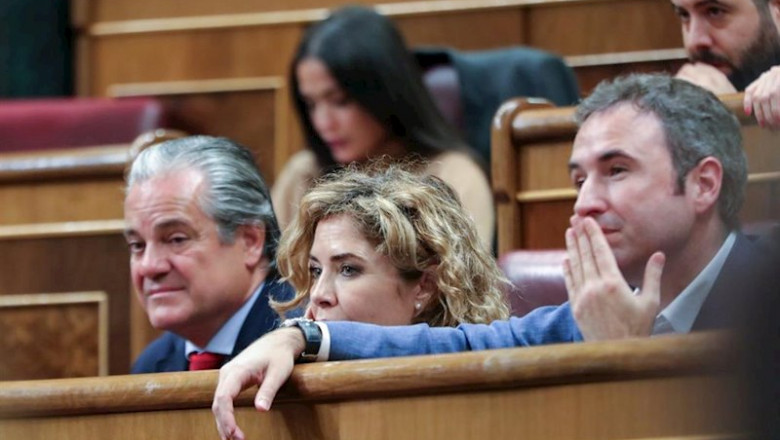 Los diputados de Ciudadanos Marcos de Quinto, Marta Martín y Guillermo Díaz, escuchan atentos una intervención en el Pleno del Congreso | Jesús Hellín - Europa Press - Archivo ep los diputados de ciudadanos marcos de quinto marta martin y guillermo diaz escuchan atentos una