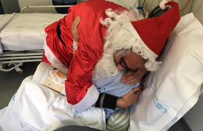 ep mas de 150 voluntarios entregaron regalos a mayores hospitalizados en la v campana solidaria