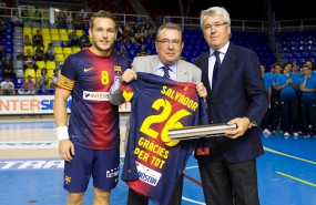 ep salvador canals el dia de un homenaje del fc barcelona
