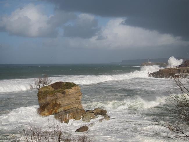 Temporal Santander. Olas. Oleaje. Viento. Mar. Marea. Alerta. | EUROPA PRESS ep temporal santander olas oleaje viento mar marea alerta