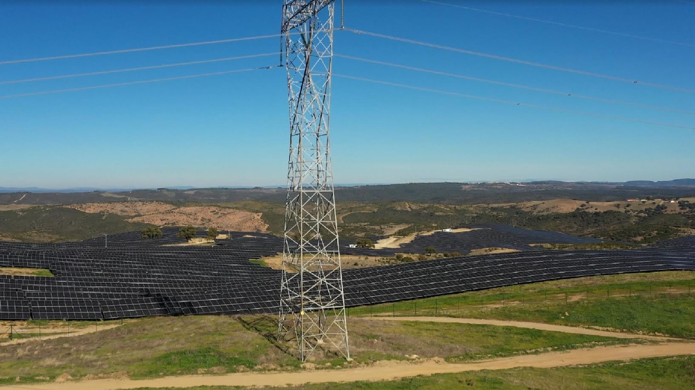 Iberdrola logra permiso ambiental para una instalación híbrida hidroeléctrica con solar