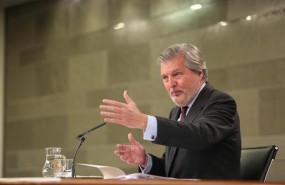 rueda de prensa de mendez de vigo tras el consejo de ministros