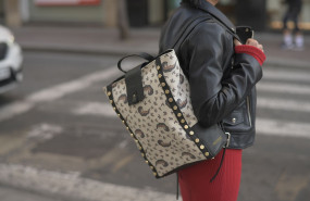 1570009667 dsc0505 con logo